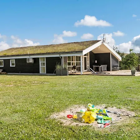 Pet Friendly In With Wifi Holiday home