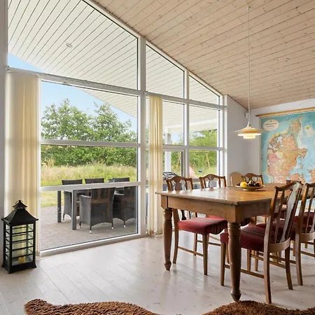 Holiday home Stunning In With Wifi