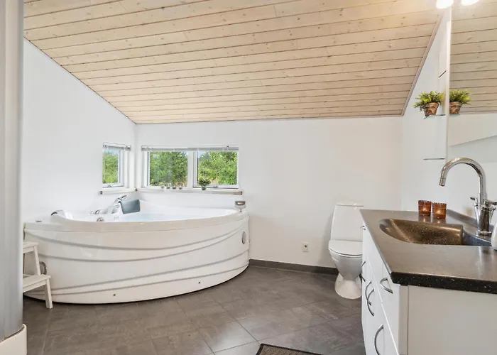 Pet Friendly In With Wifi Holiday home *