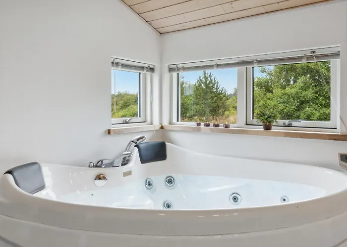 Holiday home Pet Friendly In With Wifi
